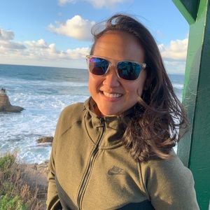 Meet your Posher, Anjelica